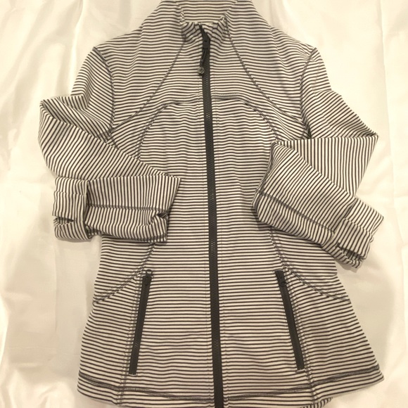 lululemon athletica Tops - NWOT. Lululemon Define Jacket. 8